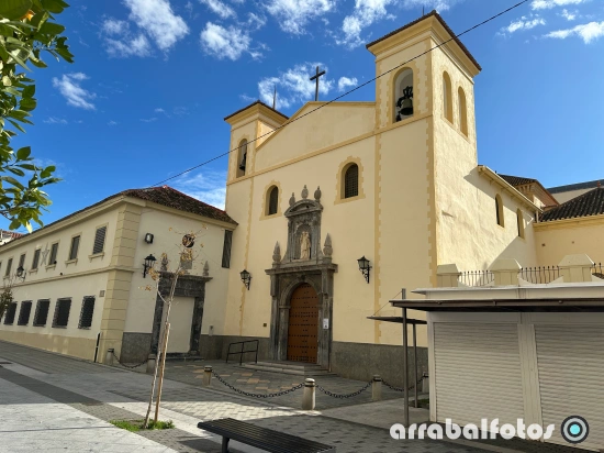 Iglesia de la Victoria de Motril vista exterior con fachada principal